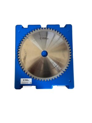 Diamond saw blades for panel sizing