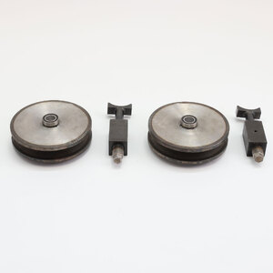 PAIR OF IDLE WHEELS UNITS SCM code 10L0701783A